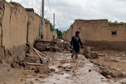 Il ritiro degli americani, la fuga dei civili: a tre anni dal ritorno dei talebani in Afghanistan 6