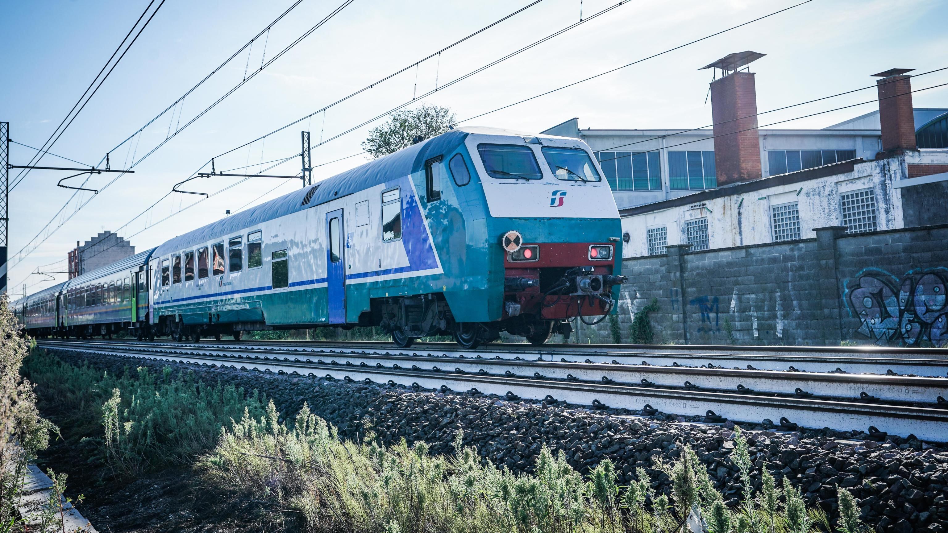 Incidente Torino-Milano: linee bloccate e treni cancellati. Cosa succede alla circolazione