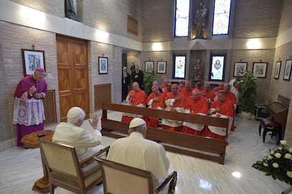 I nuovi cardinali in visita da Benedetto XVI 1