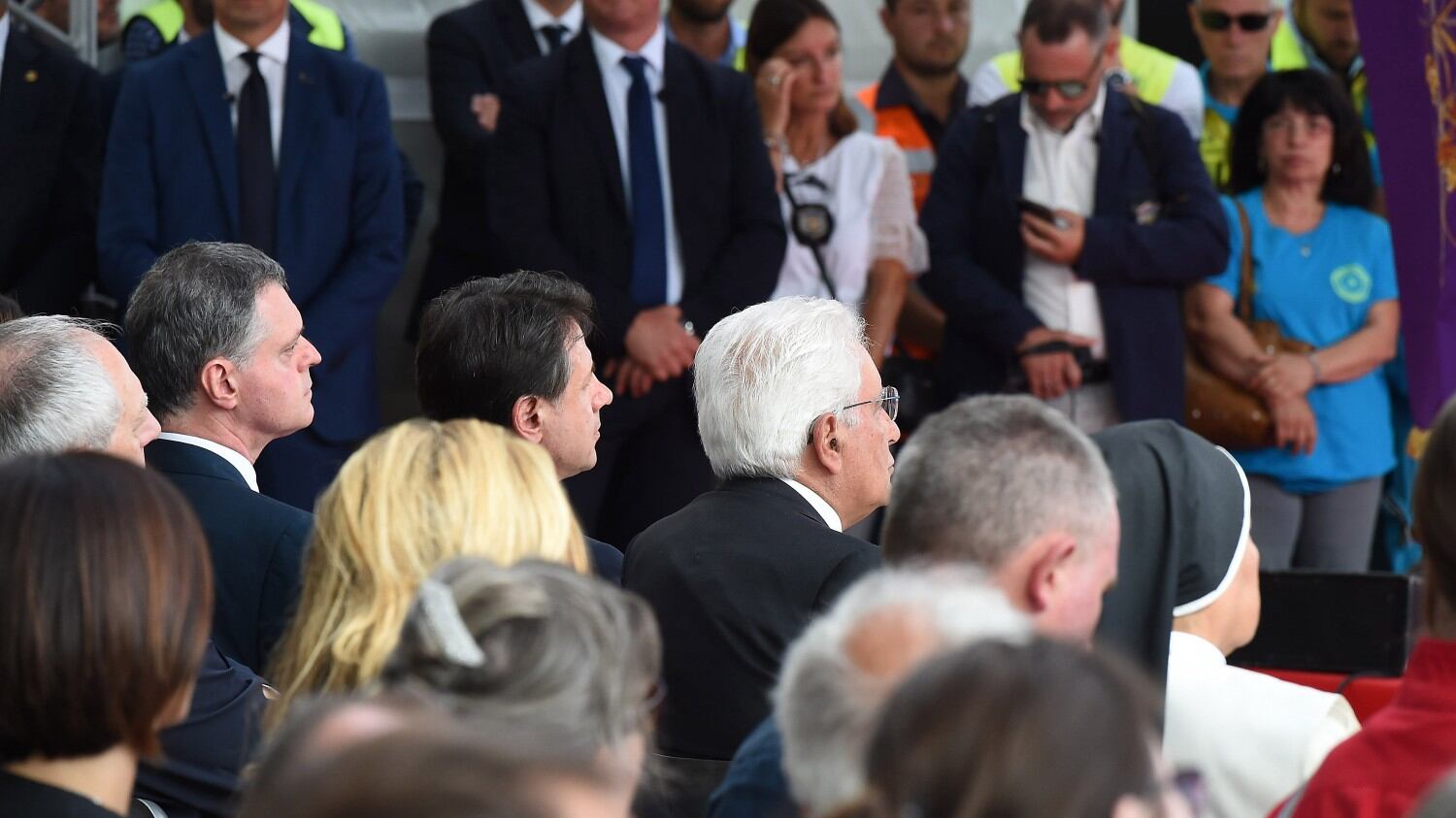 Genova, alla commemorazione delle vittime del Morandi anche i manager di Atlantia e Autostrade