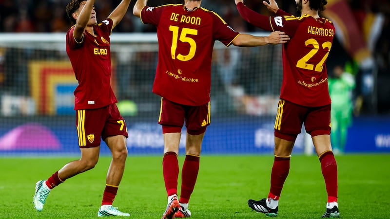 La Roma non brilla ma piega 2-0 il Genoa di De Rossi: decisivi Castro e Lulli