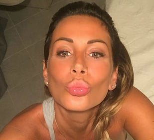 Simona Salvemini dal Grande Fratello alla moda 10