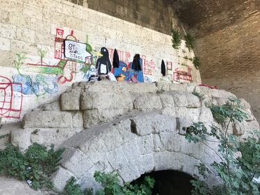 Cloaca Massima, il monumento abbandonato è diventato un rifugio per i senzatetto 3