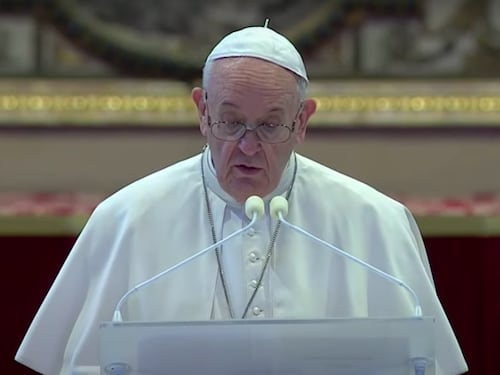 Il Papa sferza l'Europa: "Soluzioni per i popoli, non in favore dei soldi"