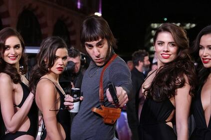 Il red carpet trash di Sasha Baron Cohen: le foto 5