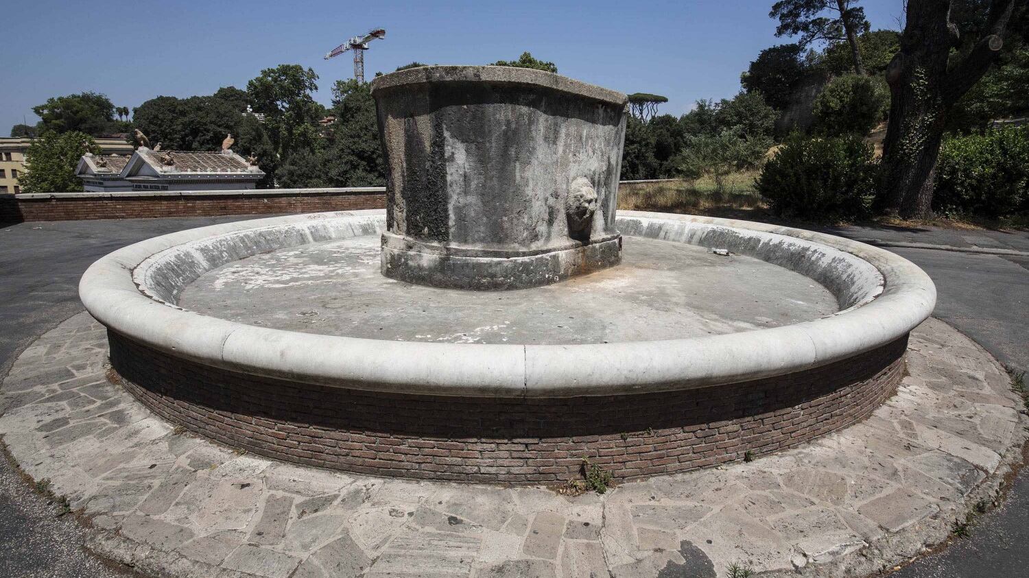 Roma, allarme siccità: Acea annuncia riduzione acqua di notte