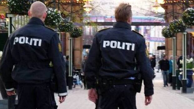 Copenaghen, esplosione a stazione di polizia. Avvistato un uomo sospetto