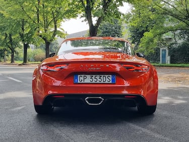 Alpine A110 GT: guarda la gallery della Gran Turismo super leggera  12