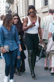 Serena Williams, seno in mostra alla Milano Fashion Week 13