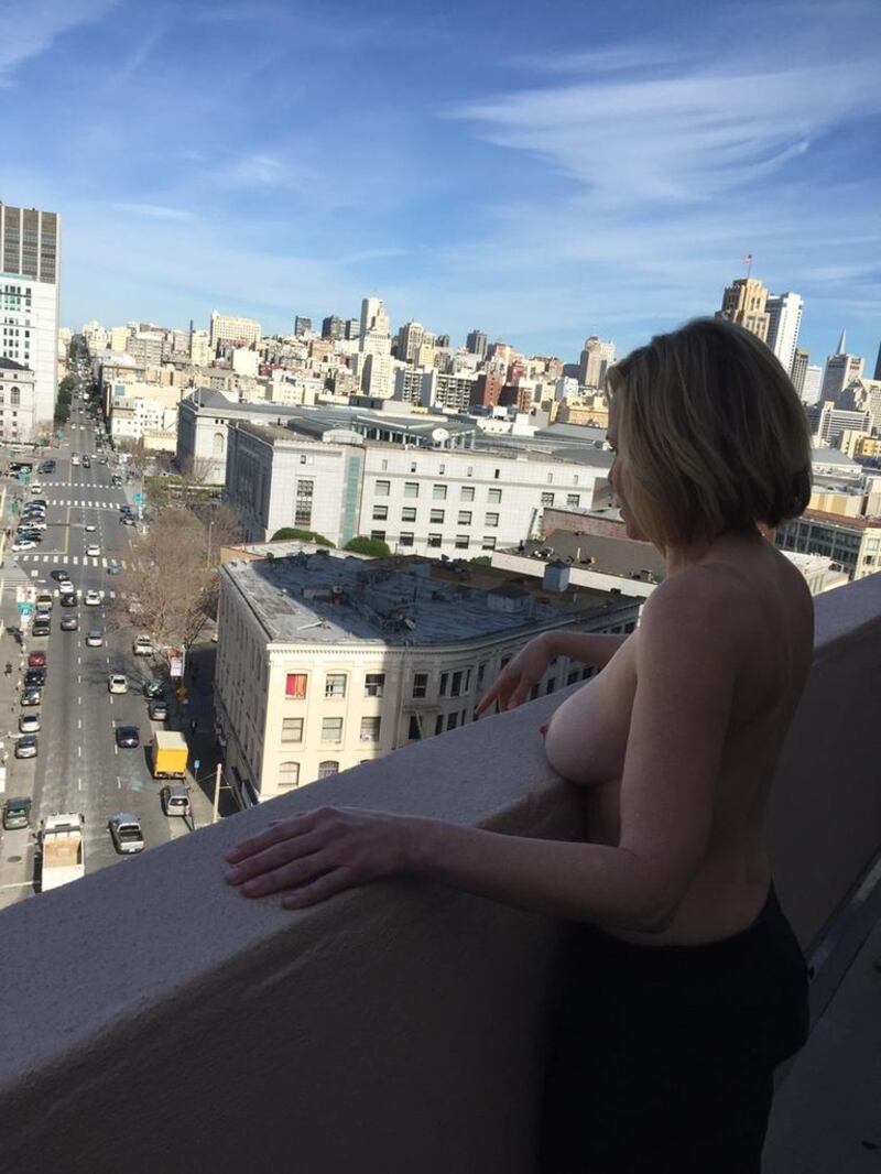 I topless VIP su social network, immagini 21