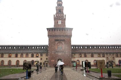 Anche Milano questa mattina si è svegliata sotto la neve 1
