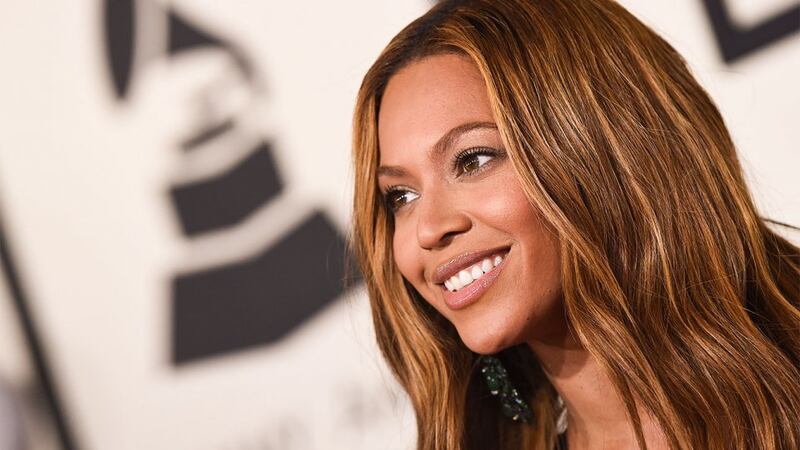 Beyoncé, le foto della sexy artista 10