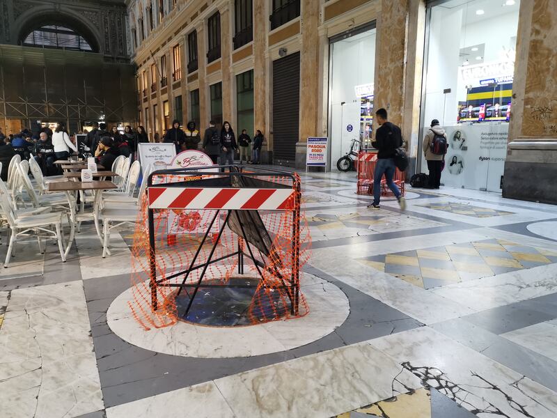 Tra insidie e fascino, nella Galleria Umberto di Napoli 2