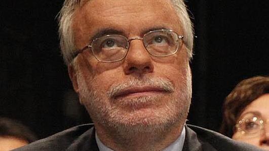 Il premier tace ma scopre di avere tanti portavoce