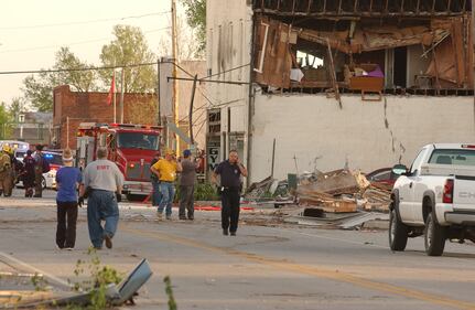 Usa, la furia del tornado devasta gli Stati centrali 10