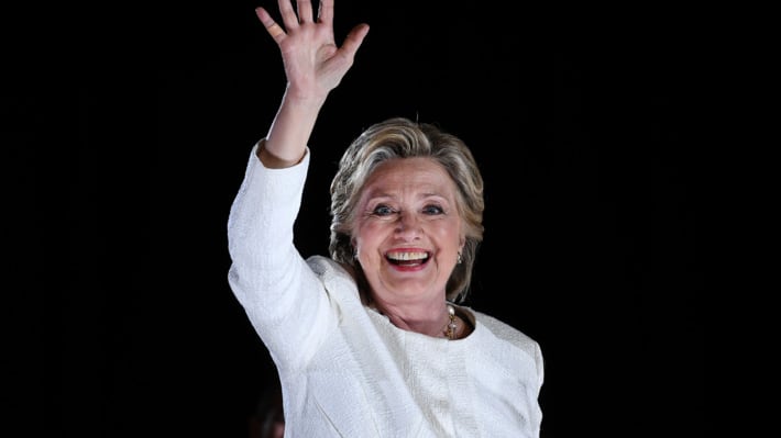Hillary vuole il 2020 (e i rivali esultano)