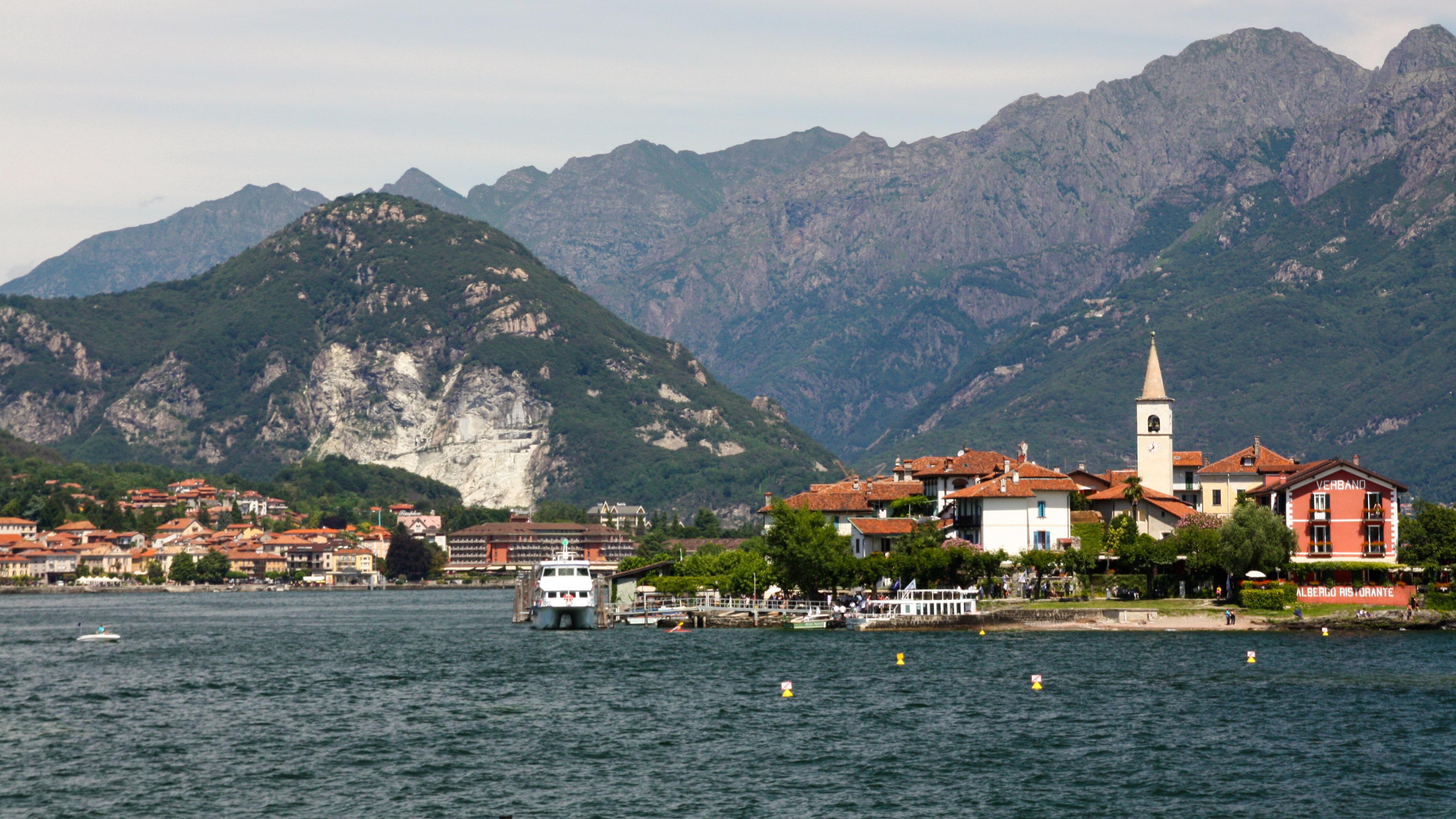 Ecco le migliori spiagge d'Italia (anche per chi preferisce i laghi)