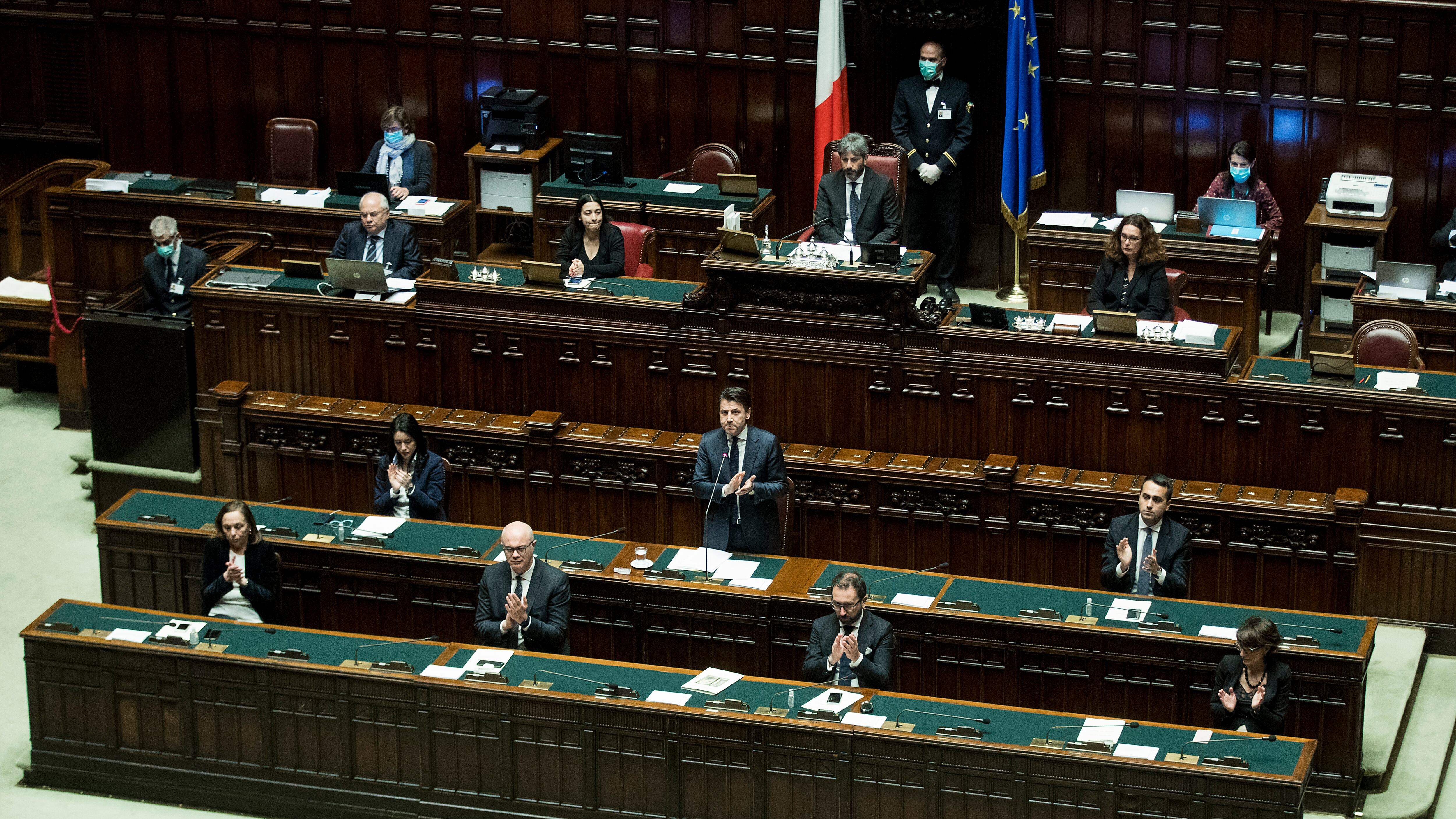 Quelle voci in Parlamento: il governo non vedrà l'estate