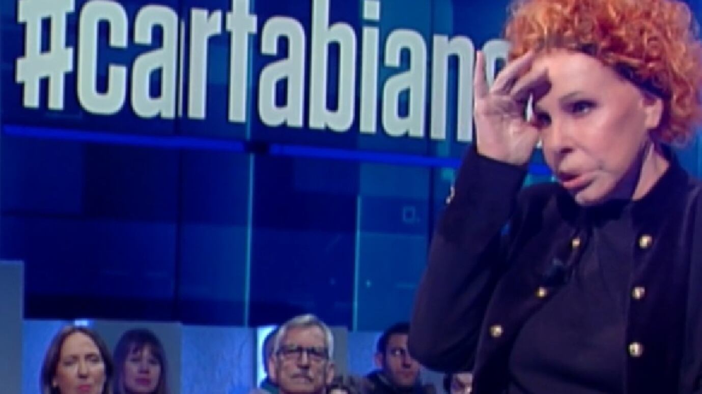 Ornella Vanoni, gaffe su Baglioni: "Come si chiama quello che ha condotto Sanremo?"