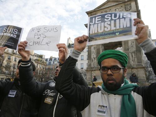 La Francia è troppo femmina. Per questo l'islam la violenta