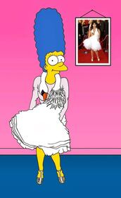 Marge Simpson ripercorre la storia della moda 7