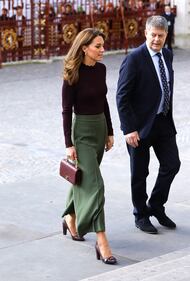 Kate Middleton in visita all' Angela Marmont Centre 8
