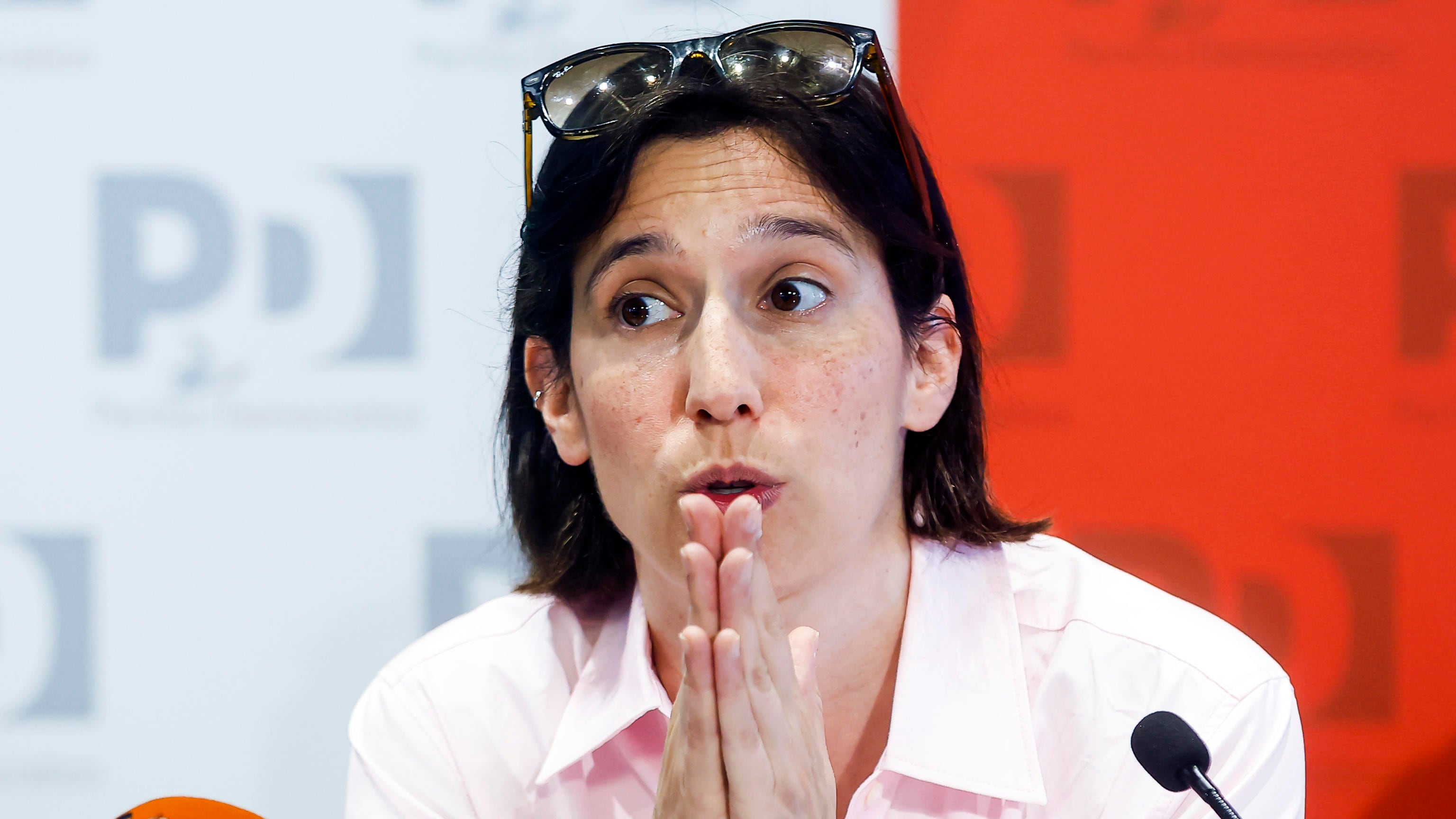 "Tassiamo tutti i ricchi". Ma Elly ci ripensa e dice no