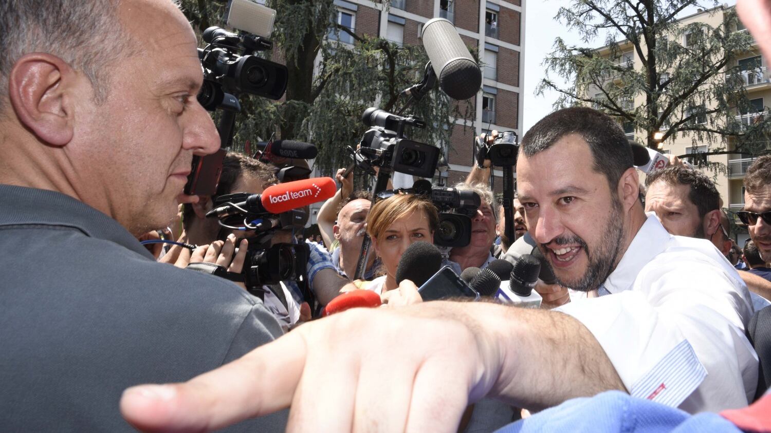 The Guardian "gufa" Salvini: "Farà la fine di Renzi?"