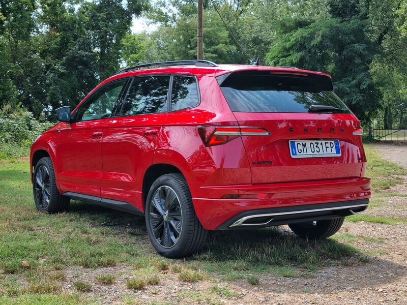 Skoda Karoq 2023: la gallery del nuovo crossover compatto 9