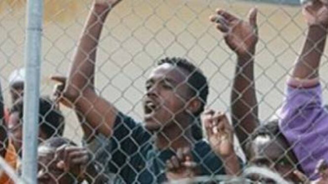 Immigrati, a Reggio la sinistra chiede al Prefetto più accoglienza