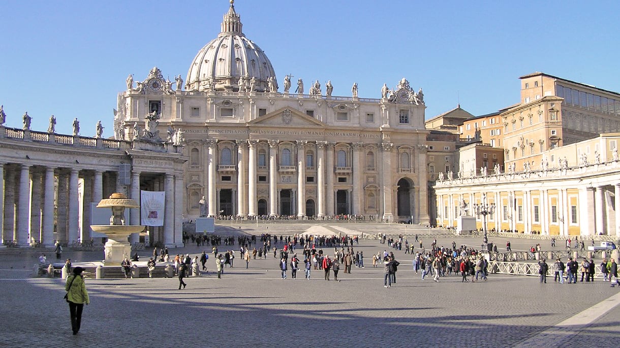 San Pietro, chiedevano l’elemosina truffando i passanti: denunciate