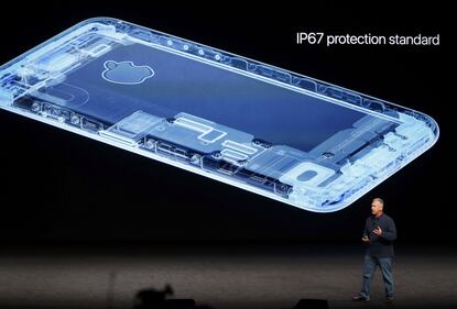Apple svela l'iPhone 7 38
