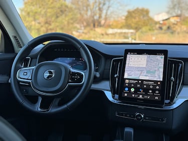 Volvo XC90: la gallery del nuovo SUV premium svedese, che comfort 12