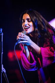 Levante foto sexy a X Factor e a Venezia 12