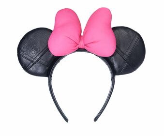 Minnie si veste alla moda per LOVE 7