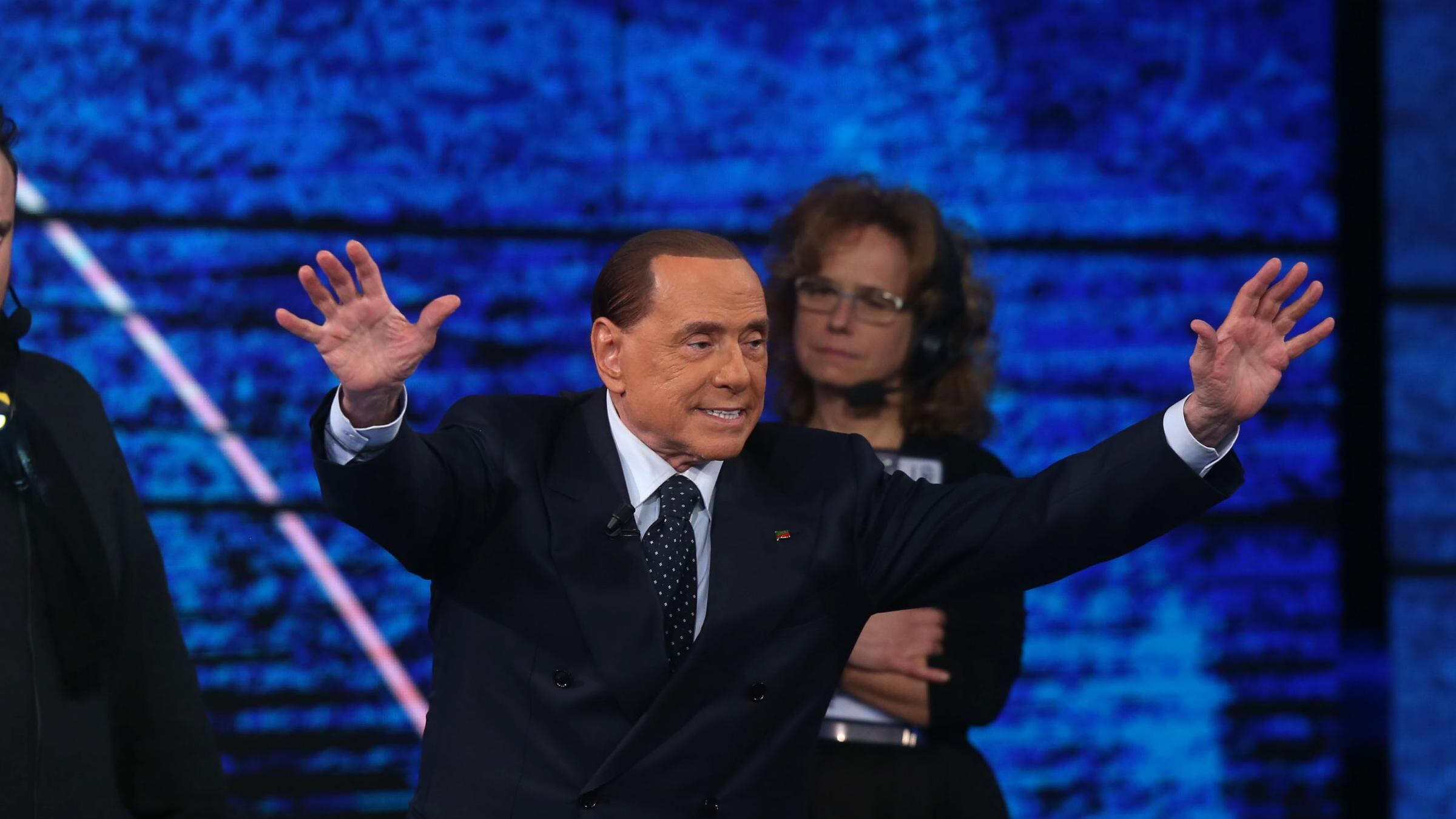 Il Cav: "Nessun governo con chi pone veti" La Lega: non tradiamo