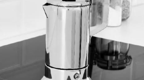 "Rischia di scoppiare". Ikea ritira una caffettiera