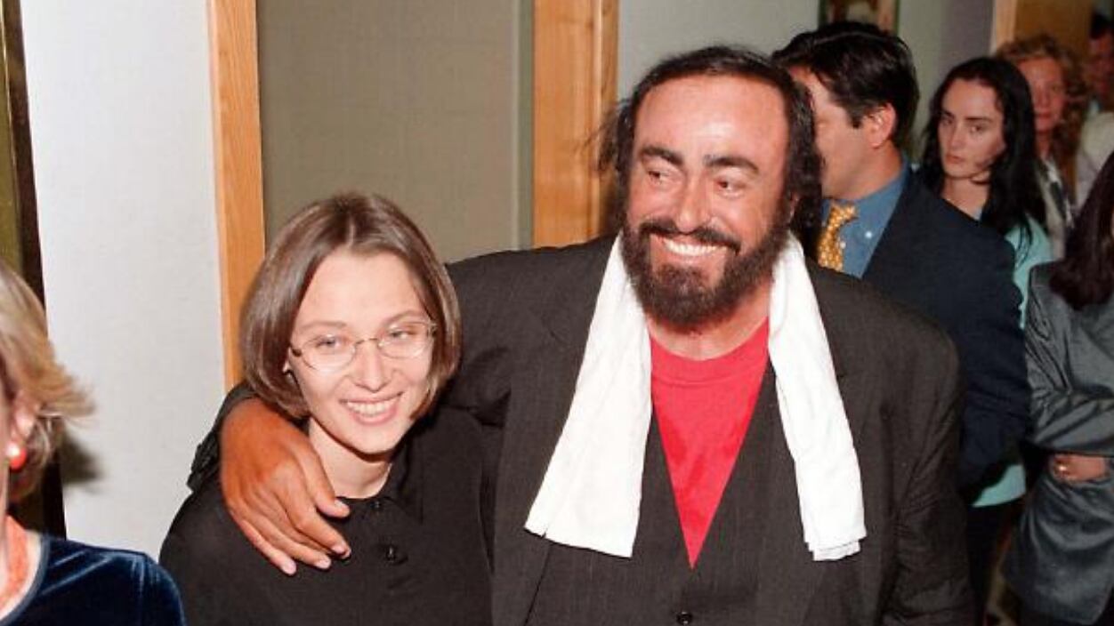Pavarotti, confessione della prima moglie: "Non c'era privacy, poi la Mantovani..."