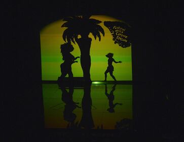 La splendida esibizione di danza della Compagnia Pilobolus 6