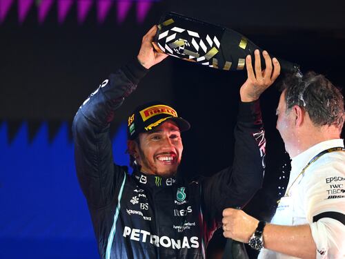 Lewis e Max, una lotta che spacca la Formula 1 tra "show" e "vergogna"