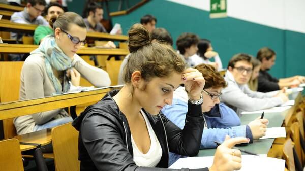"Signore" e "signorina"? All'università di New York sono "parole sessiste"
