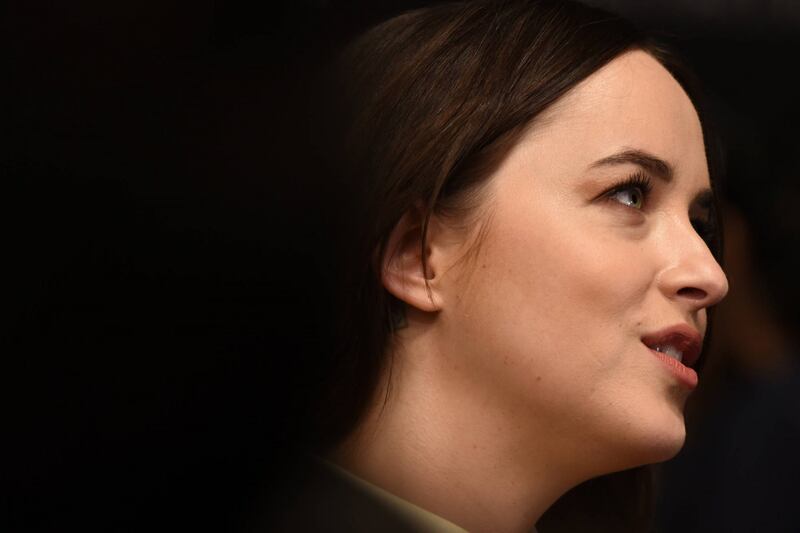 Dakota Johnson hot, sexy per "50 Sfumature di Nero" 46