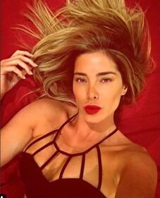 Aida Yespica, il seno esplode su Instagram 21