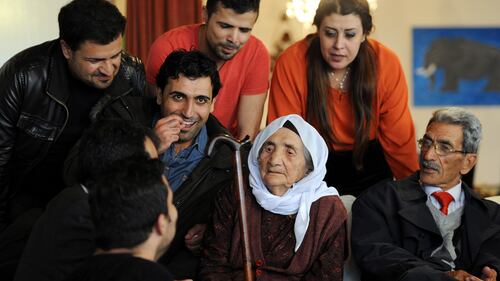 Rifugiata siriana di 107 anni riunita ai familiari in Germania 1