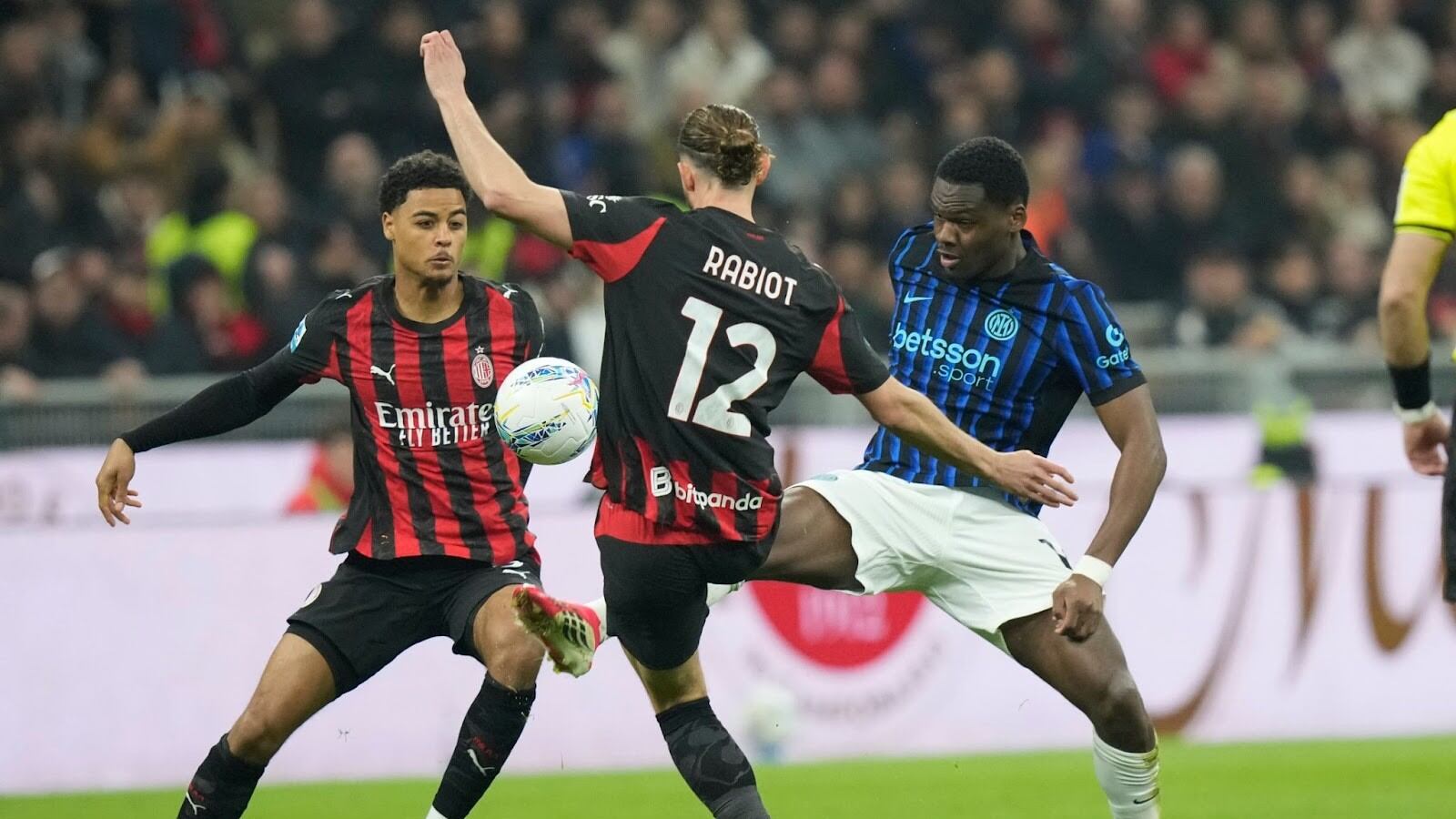 Ecco come il Milan può soffiare lo scudetto all'Inter: tutte le combinazioni
