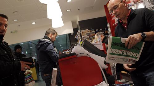 Code alle edicole per il nuovo Charlie Hebdo 12