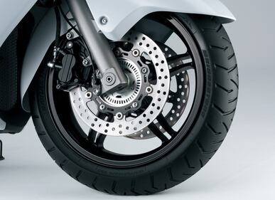 Suzuki Burgman 650 2013 20