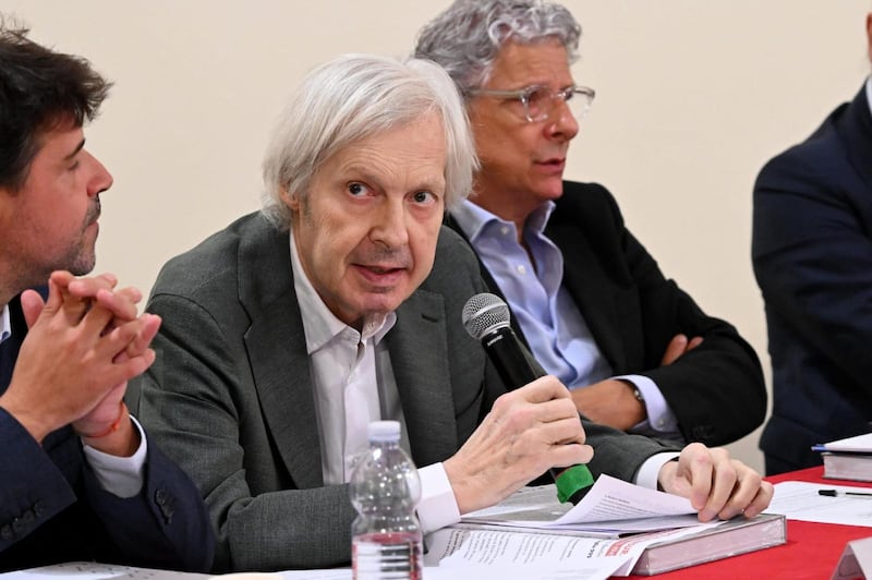 Sgarbi a Ferrara per partecipare alla mostra “Da Monet a Van Gogh a Kandinsky. Nuovi sguardi sulla natura e la modernità”