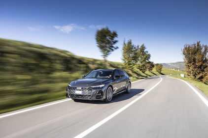 Audi A6 e-hybrid: guarda la gallery 13