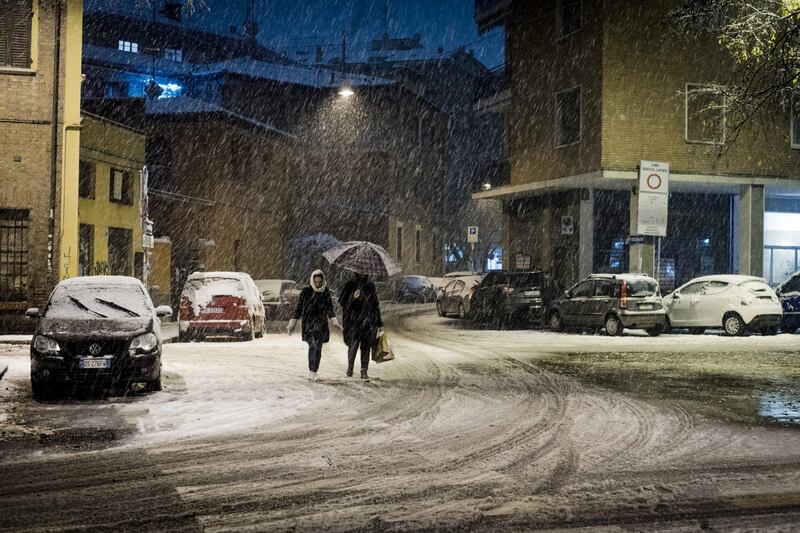 Bologna sotto la neve, le immagini 7